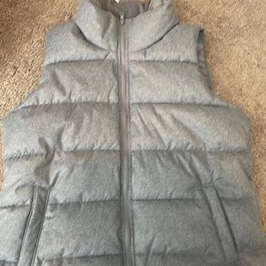 Grey women puffer vest
